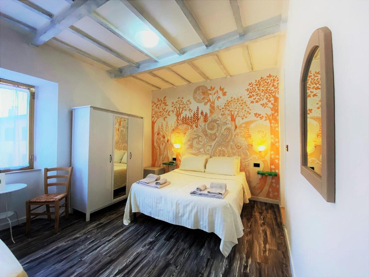 גוביו Hotel San Francesco E Il Lupo מראה חיצוני תמונה