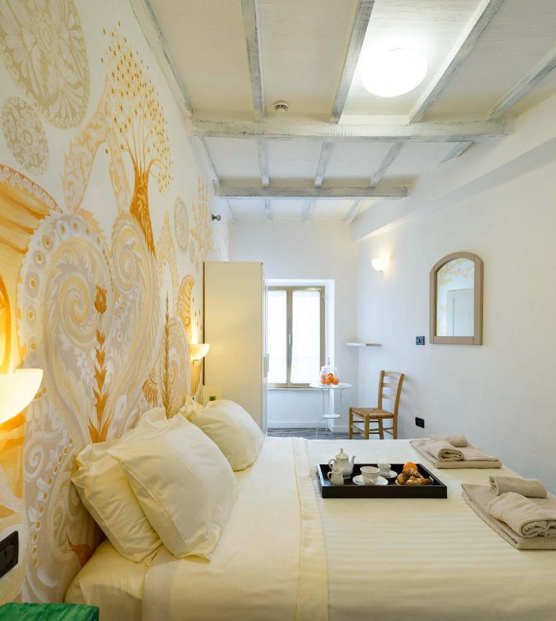 גוביו Hotel San Francesco E Il Lupo מראה חיצוני תמונה