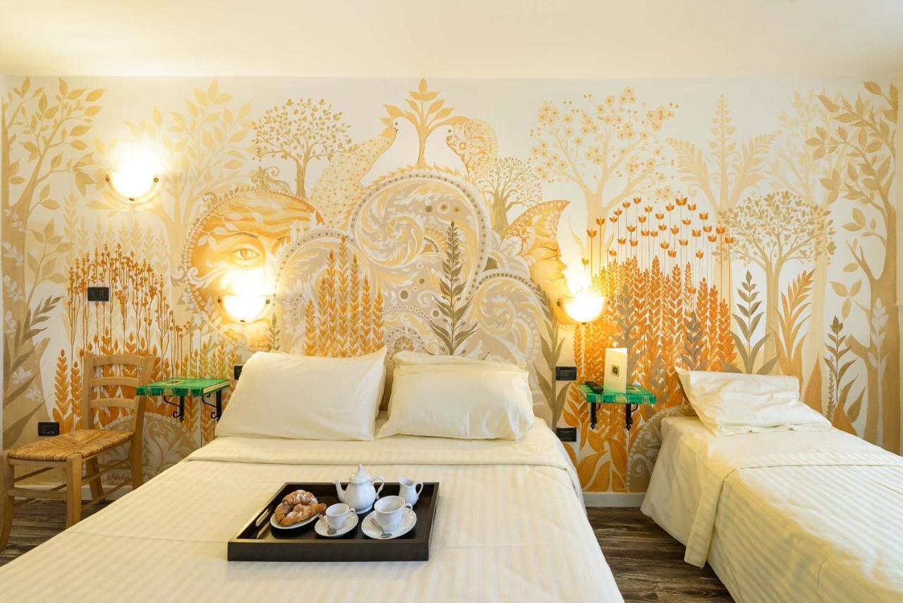 גוביו Hotel San Francesco E Il Lupo מראה חיצוני תמונה