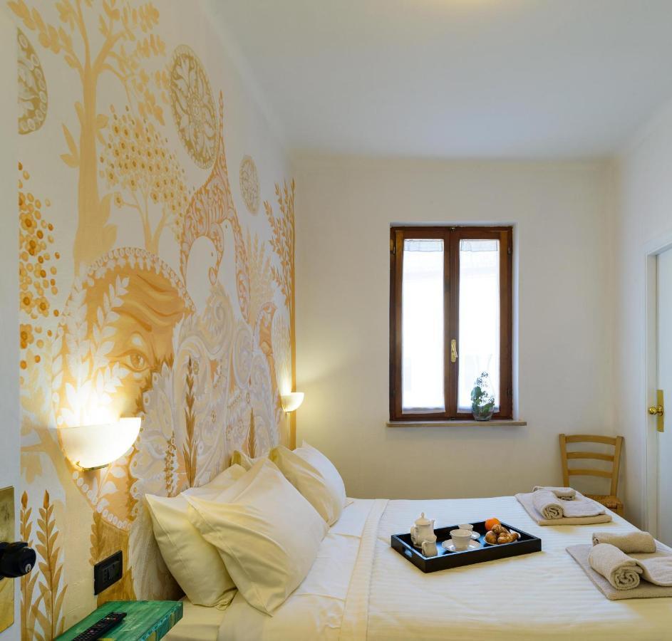 גוביו Hotel San Francesco E Il Lupo מראה חיצוני תמונה