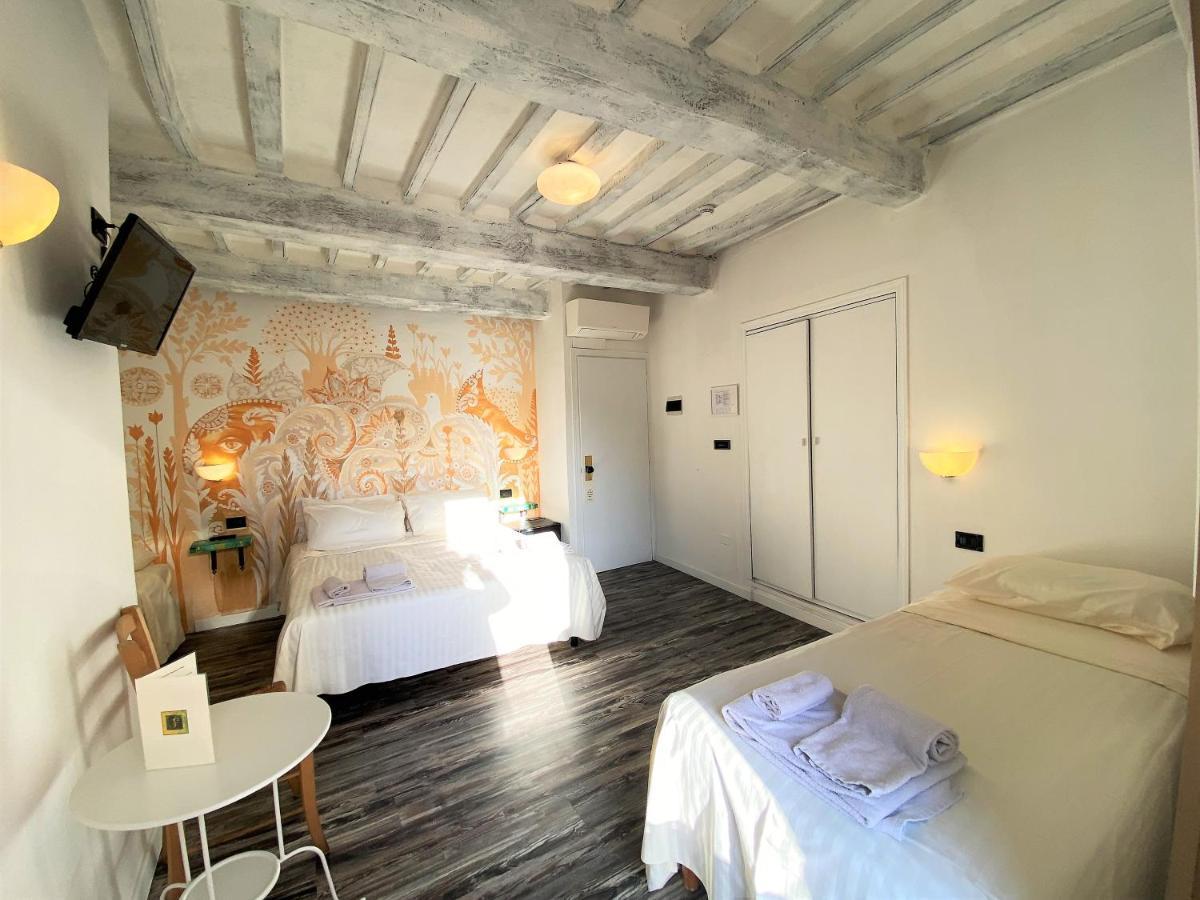 גוביו Hotel San Francesco E Il Lupo מראה חיצוני תמונה